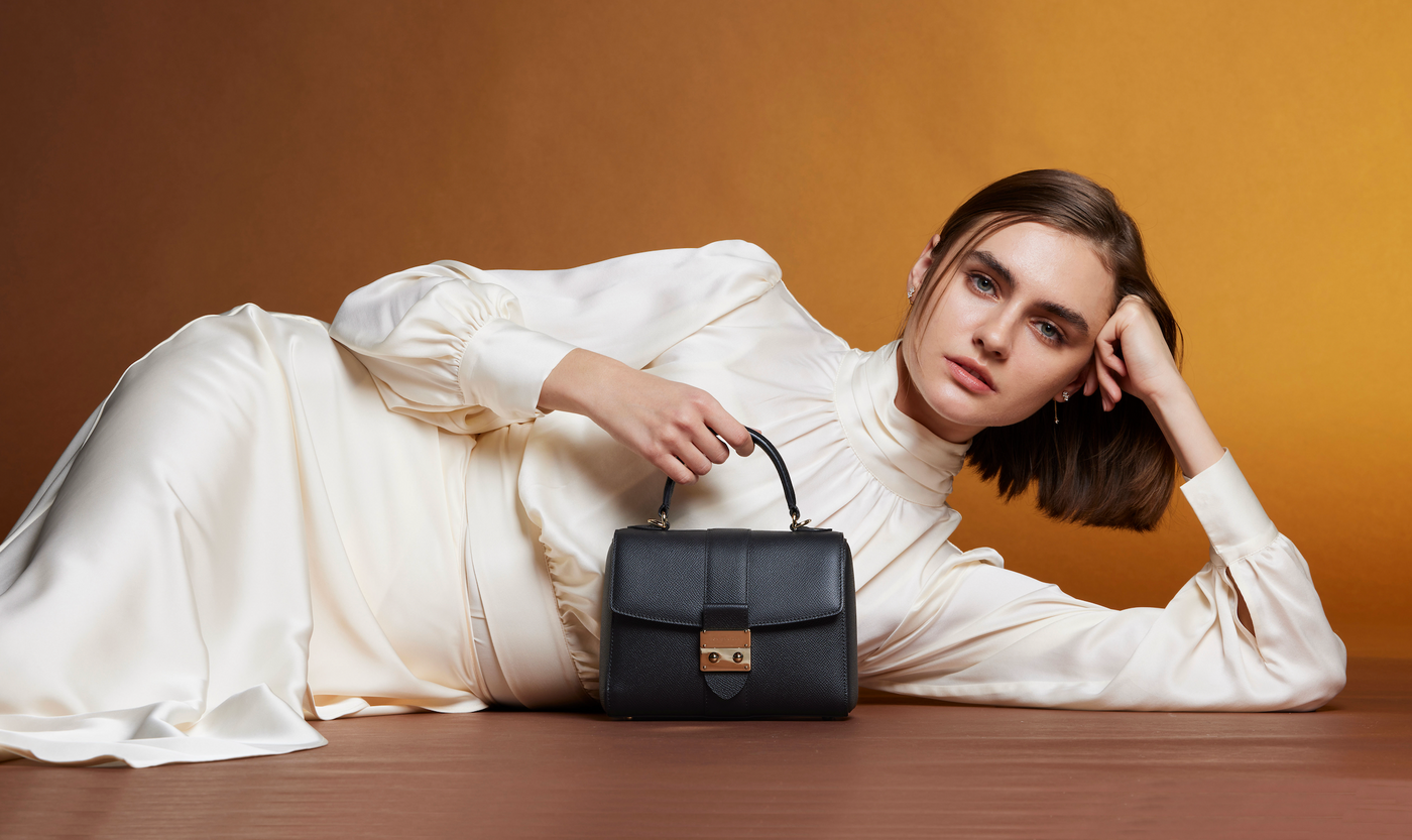 Taylor Hill Models Ralph Lauren's Latest Handbag: The RL50 | British Vogue  | British Vogue