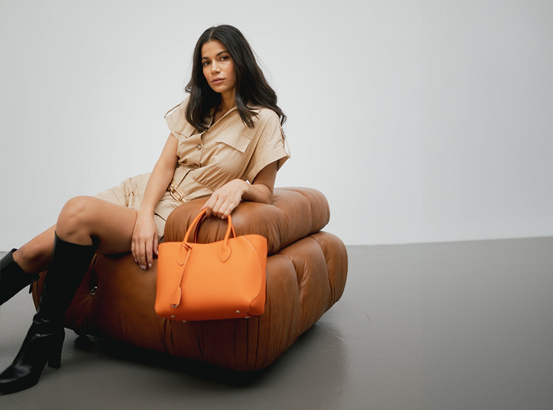 Why is the Orange Handbag this Season's Must-Have Accessory?-BONAVENTURA